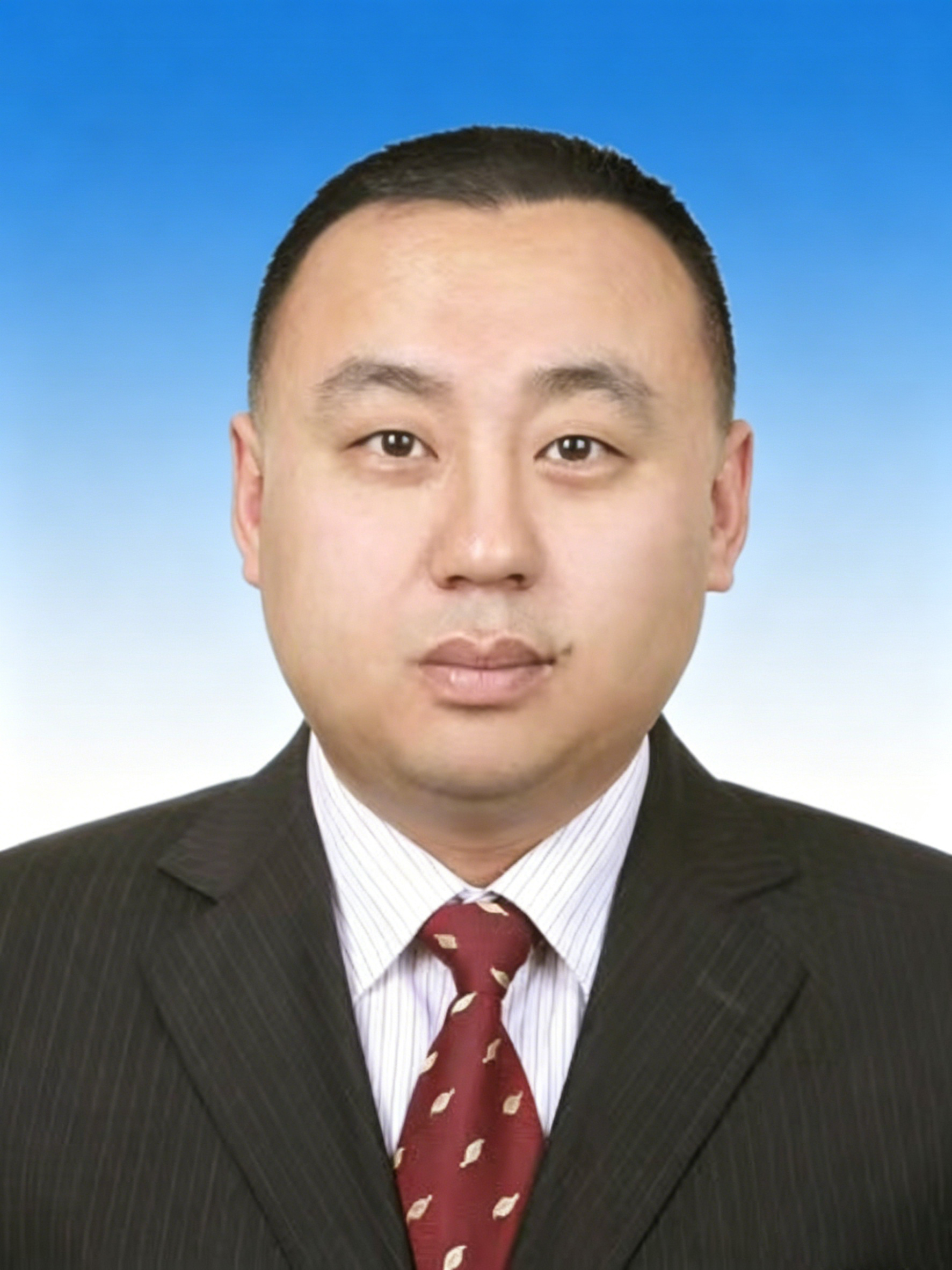 73479/images/3.区委副书记 李峰.jpg